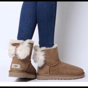 Ugg fluff bow mini boots